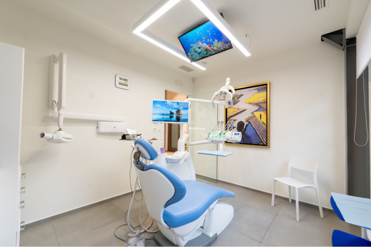 οδοντιατρείο ORALDENT -Καβάλα - Καλλιόπη Κωνσταντινίδου - Καβάλα-